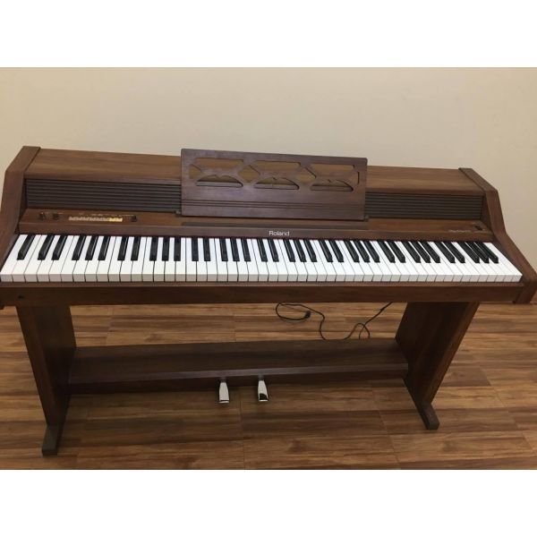 Roland hp 400 on sale