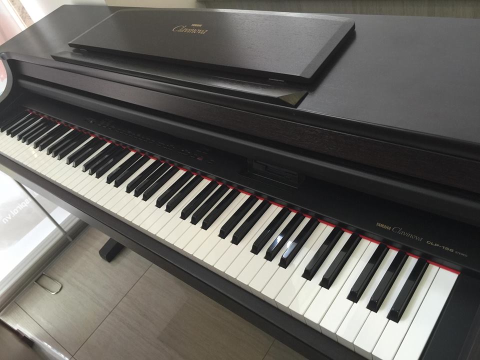 ĐÀN PIANO ĐIỆN YAMAHA CLP 156