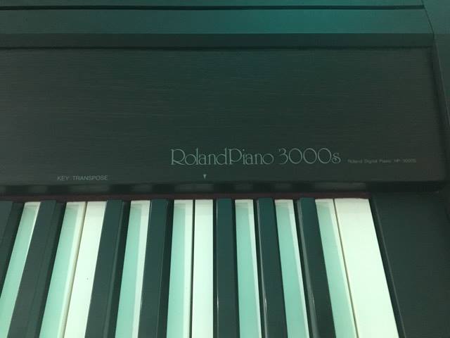 ĐÀN PIANO ĐIỆN ROLAND HP 3000S