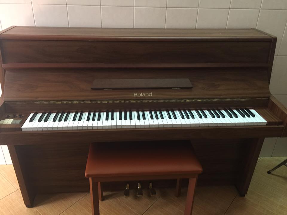 ĐÀN PIANO CƠ ĐIỆN ROLAND HP 930