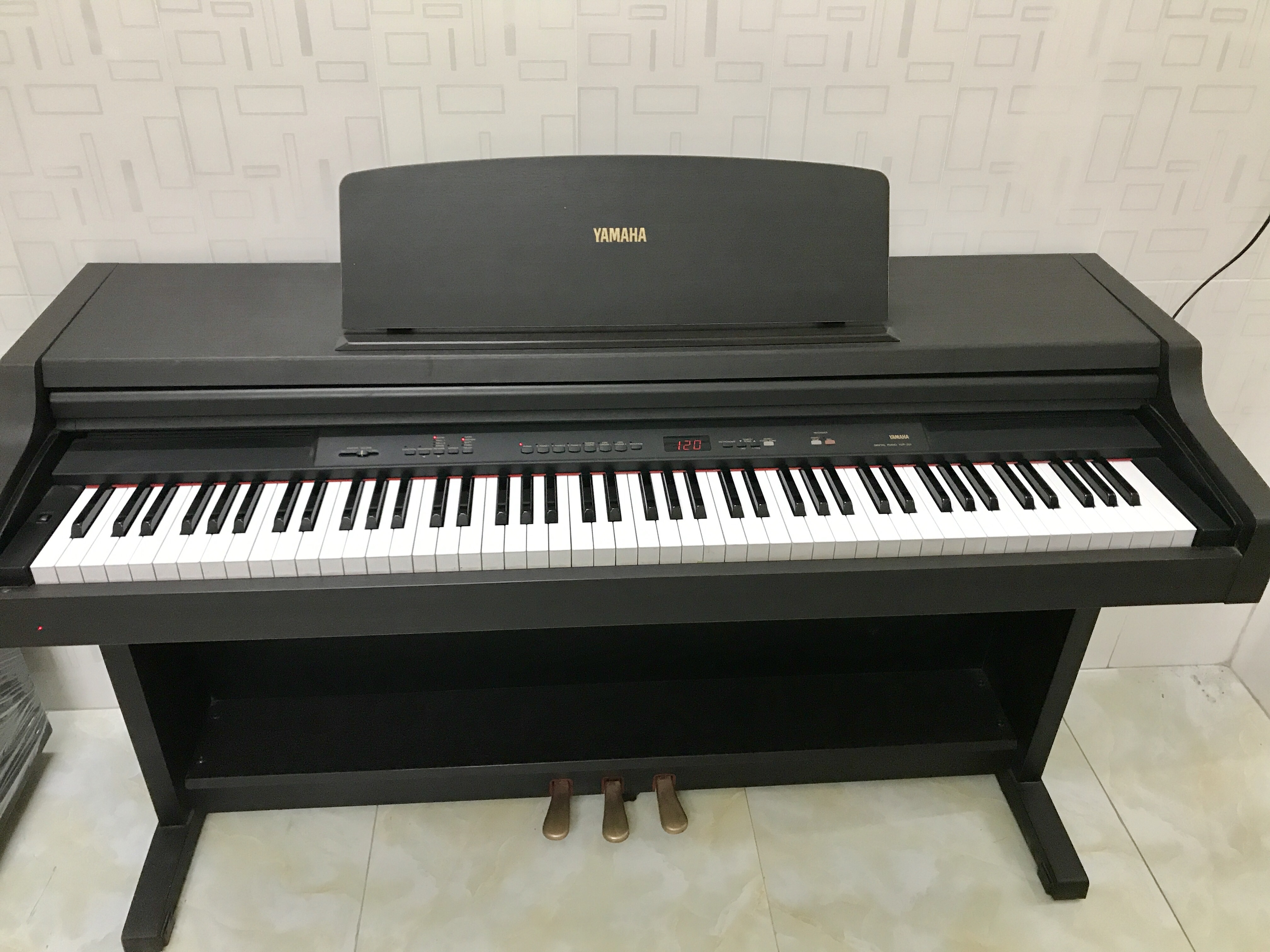 ĐÀN PIANO ĐIỆN YAMAHA YDP 301