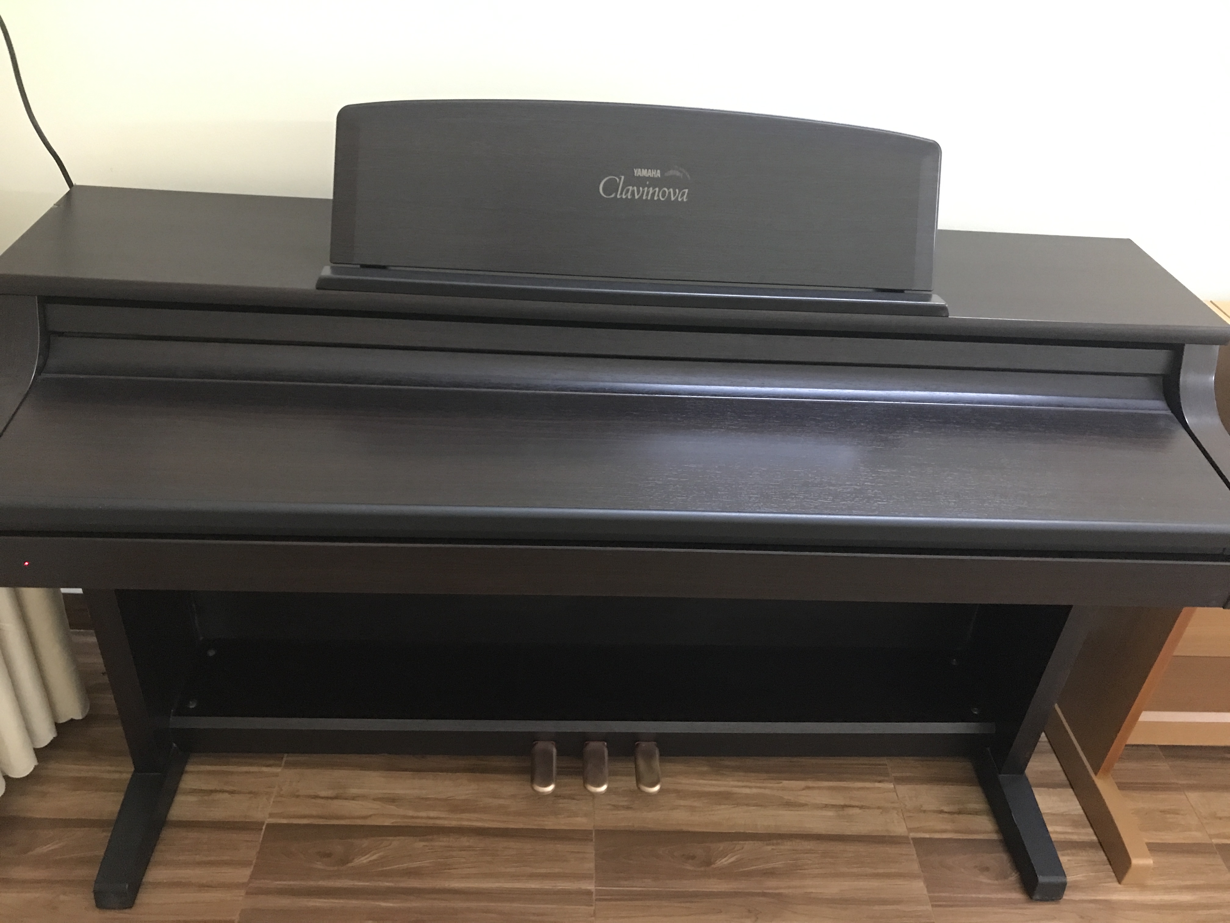 ĐÀN PIANO ĐIỆN YAMAHA CLP154