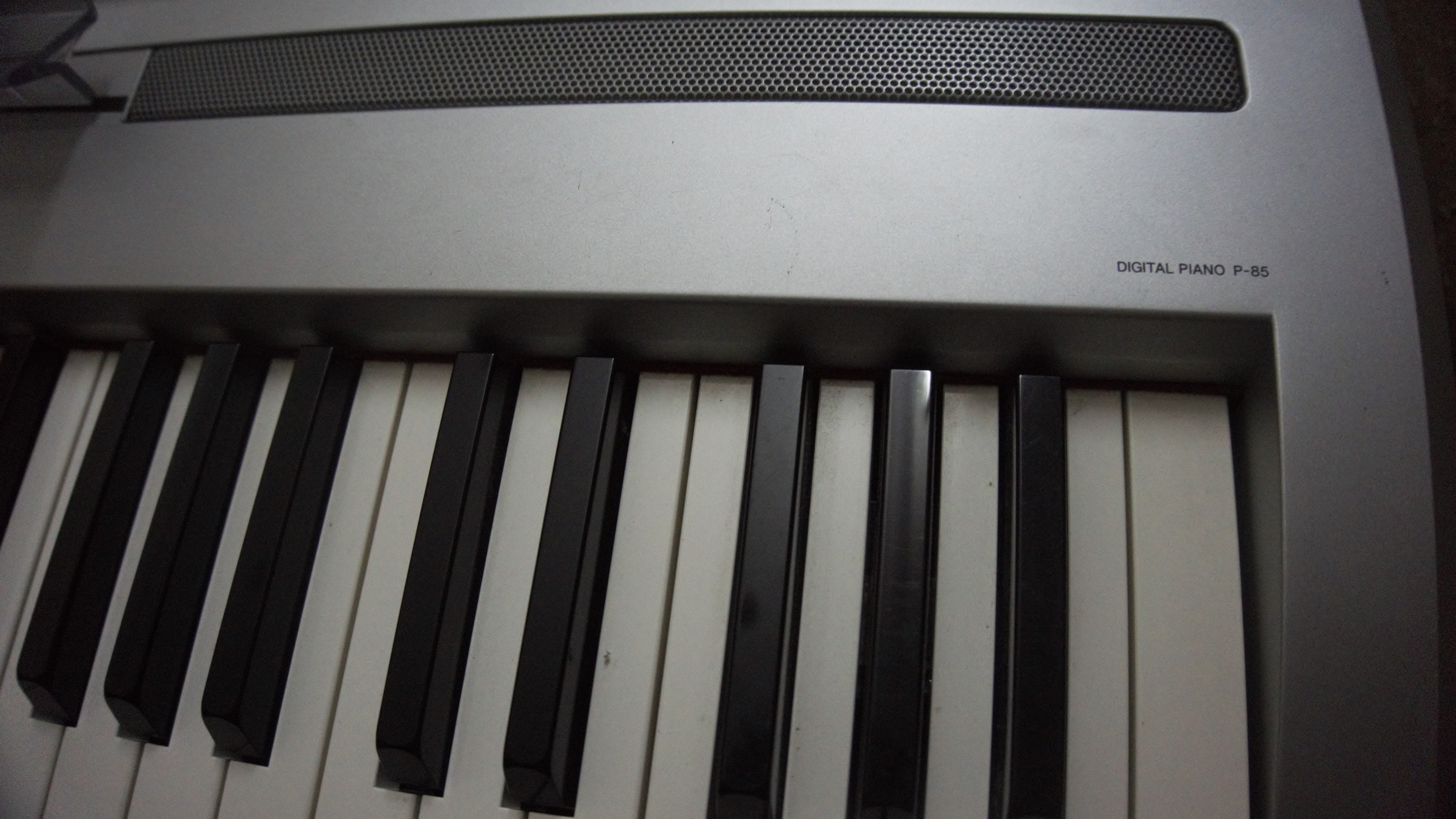 ĐÀN PIANO ĐIỆN YAMAHA P85