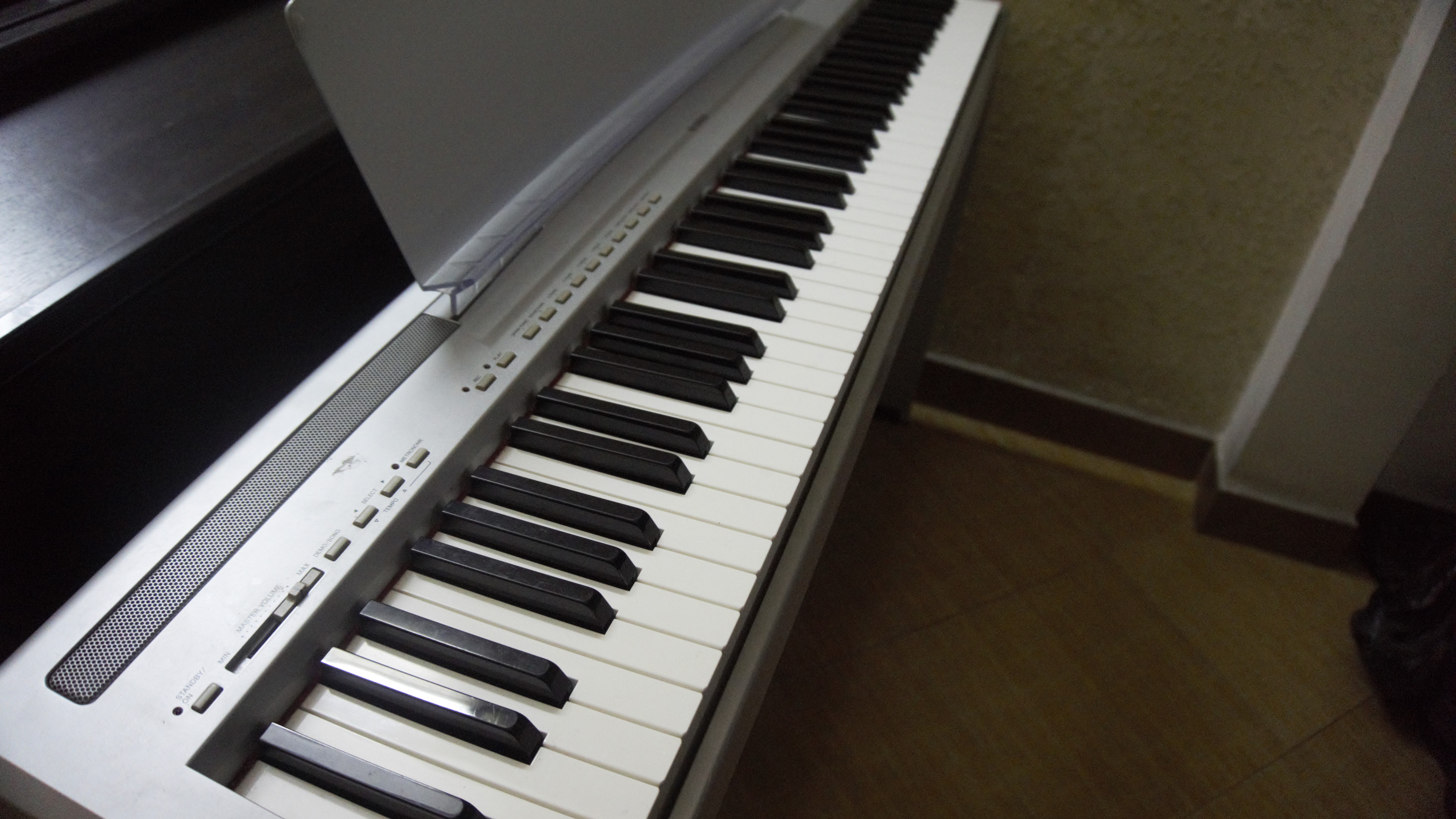 ĐÀN PIANO ĐIỆN YAMAHA P85