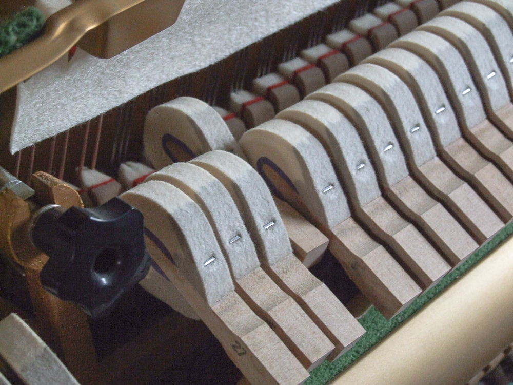 Đàn Piano Yamaha U1H